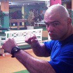 Thai-Kick-Boxen im Aktiv-Powertours-Camp - Cheftrainer Wasilios Wamwakithis